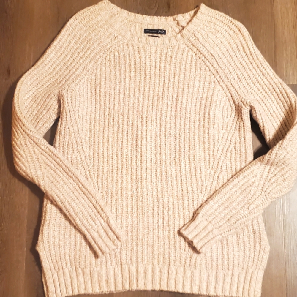 Light blush pink AEO Ahh-mazingly soft Sweater
